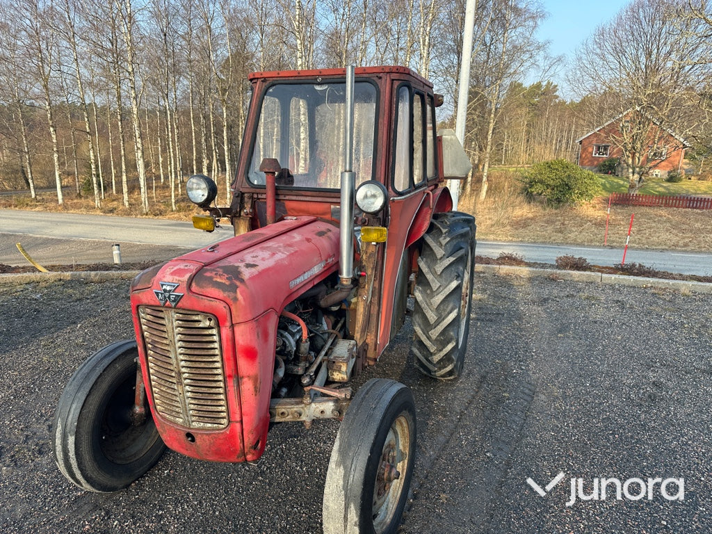 Traktor - Massey Ferguson, 35