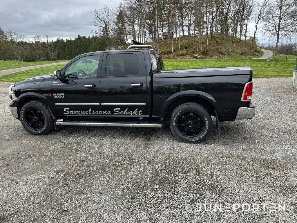 DODGE RAM 1500 LARAMIE