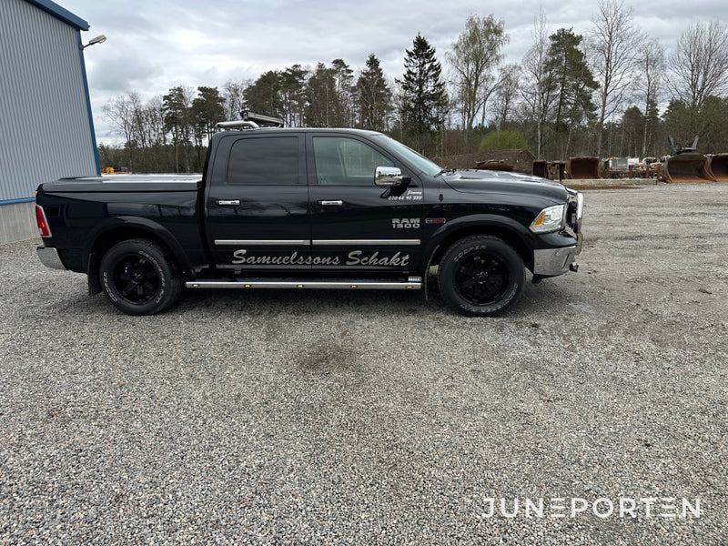 DODGE RAM 1500 LARAMIE
