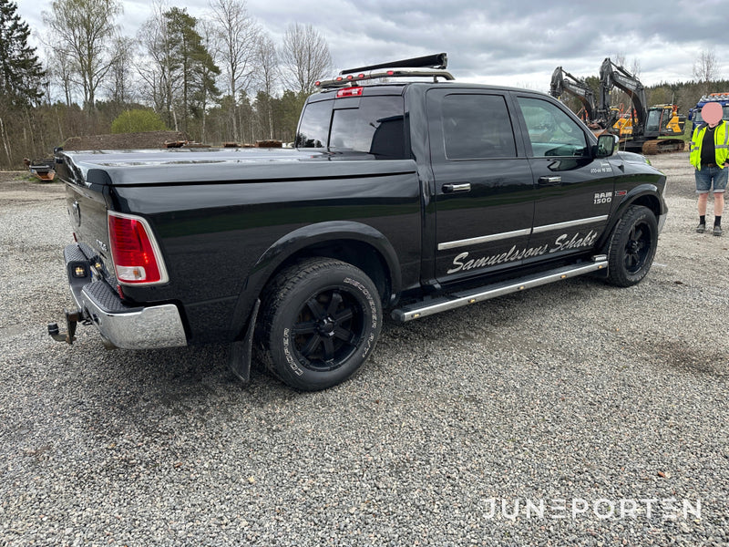 DODGE RAM 1500 LARAMIE