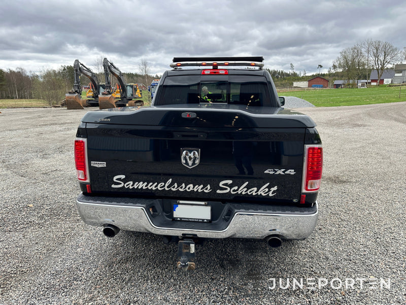 DODGE RAM 1500 LARAMIE