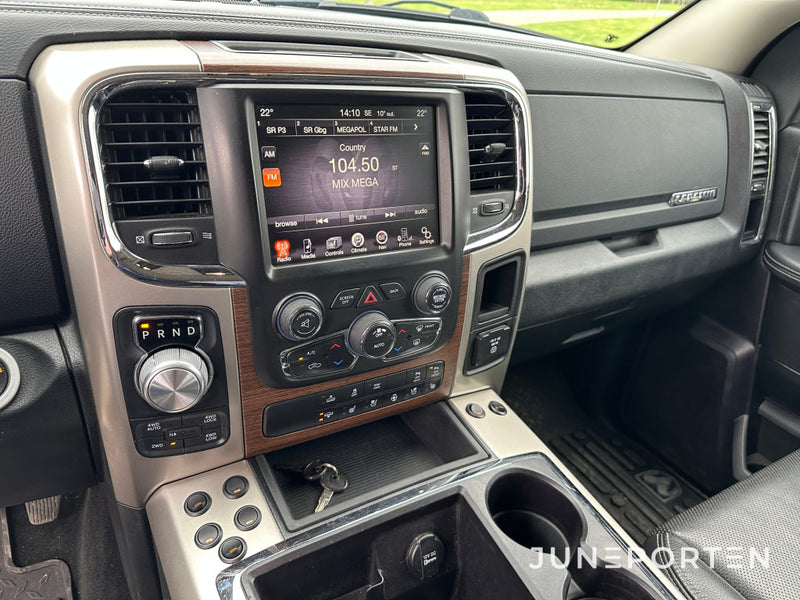 DODGE RAM 1500 LARAMIE