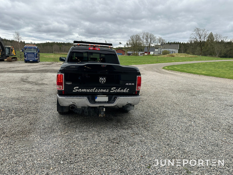 DODGE RAM 1500 LARAMIE