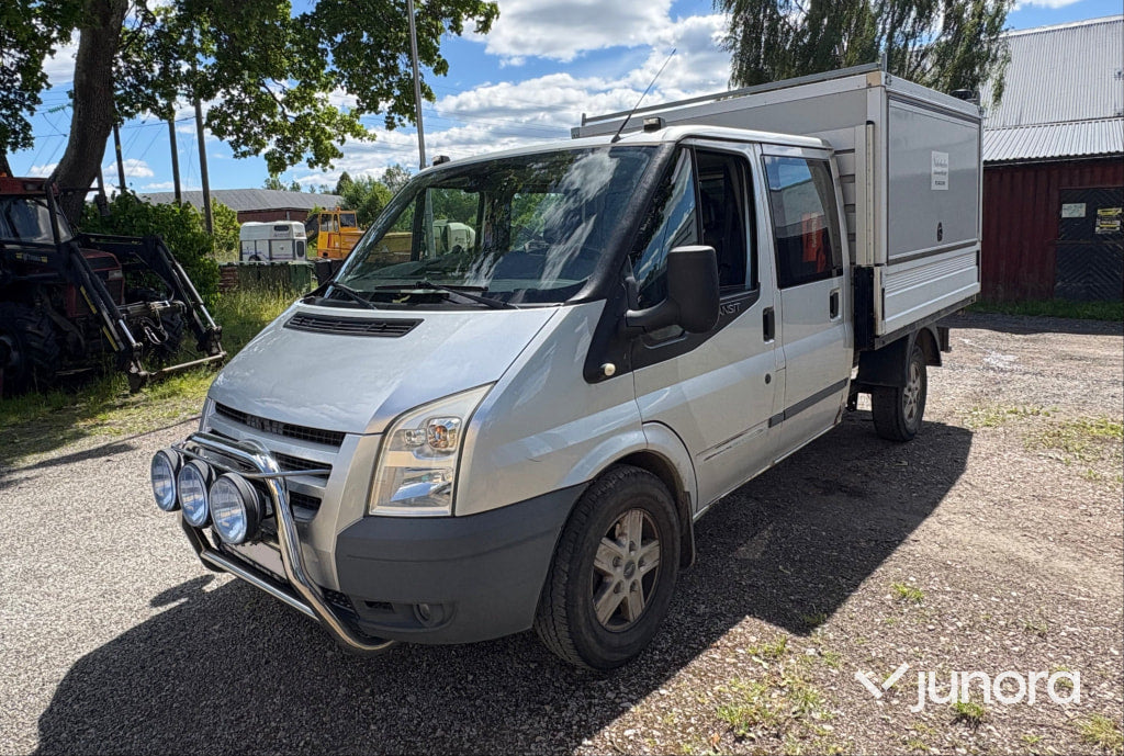 Ford Transit 350M AWD