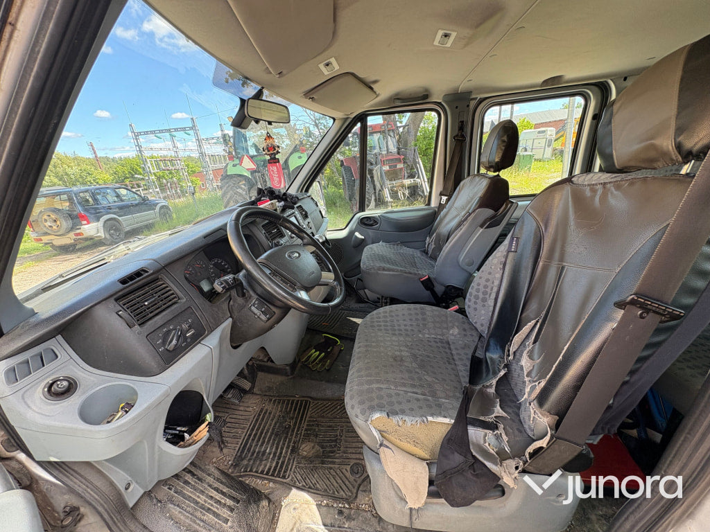 Ford Transit 350M AWD