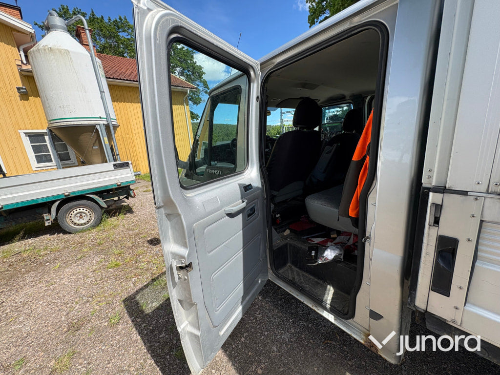 Ford Transit 350M AWD
