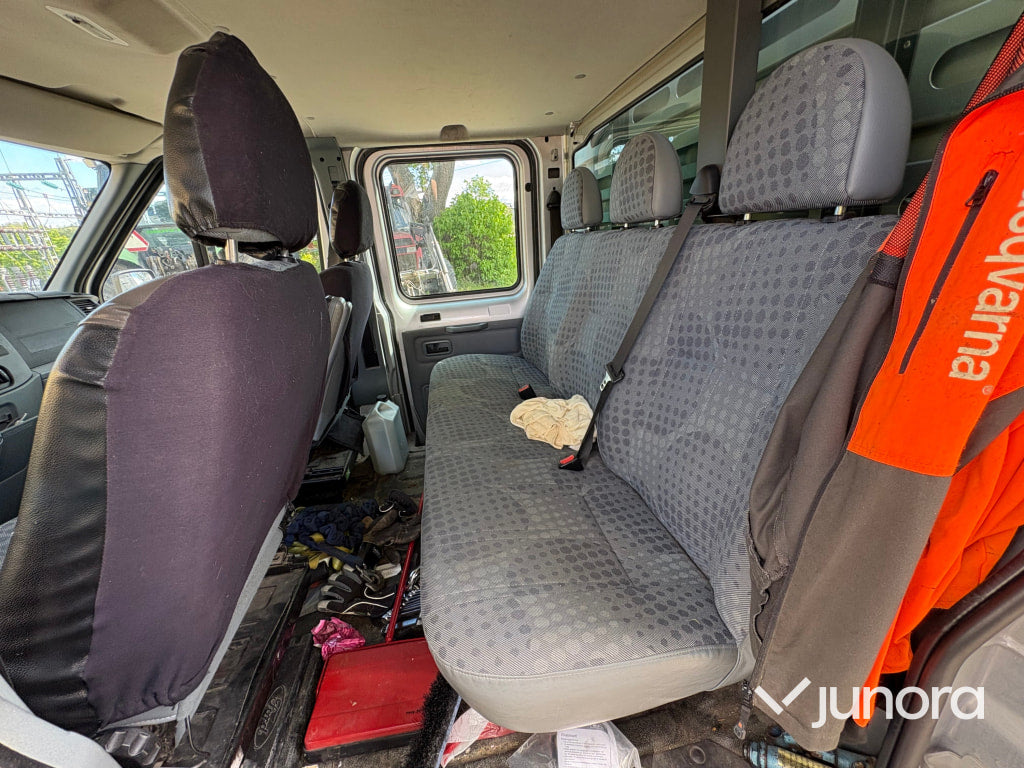 Ford Transit 350M AWD