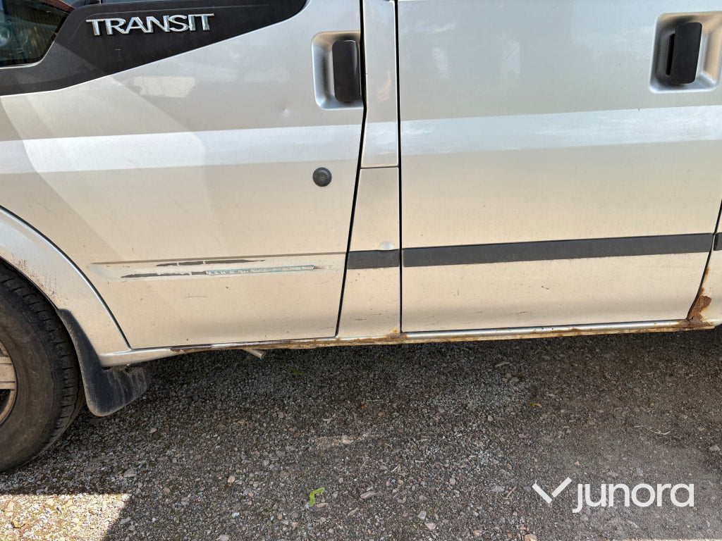 Ford Transit 350M AWD