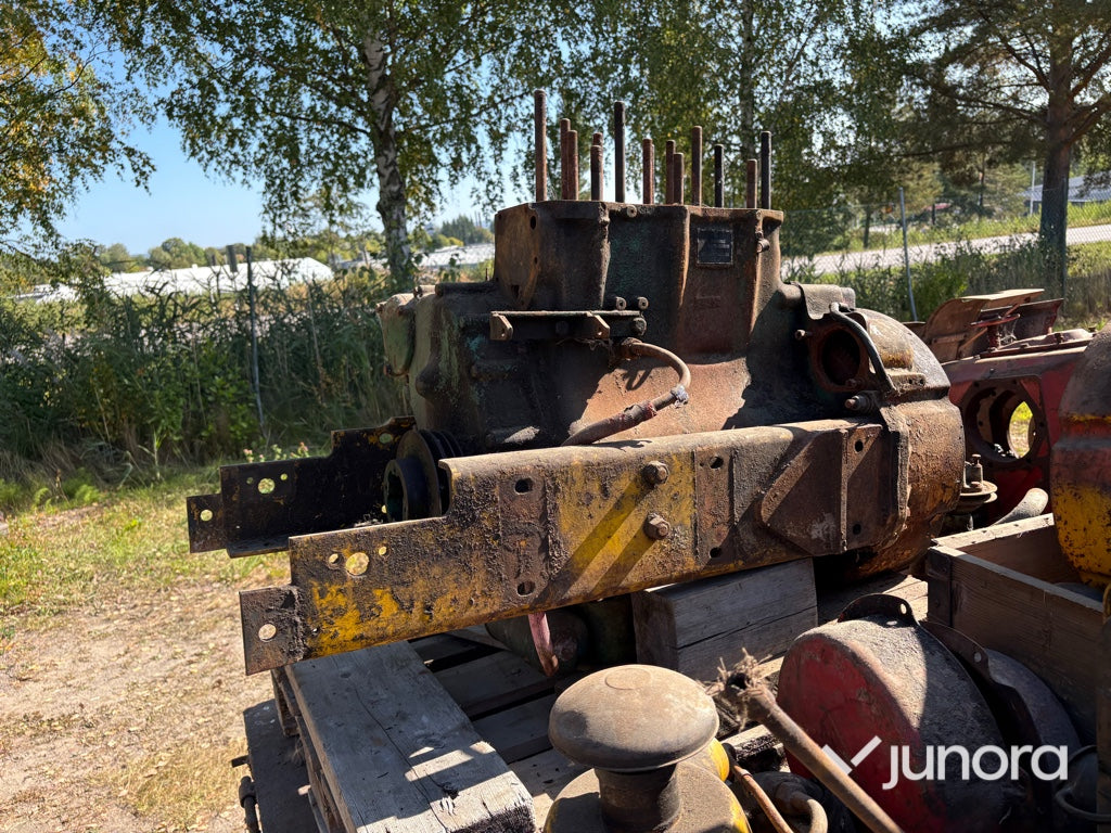 Parti med delar till Volvo BM Boxer