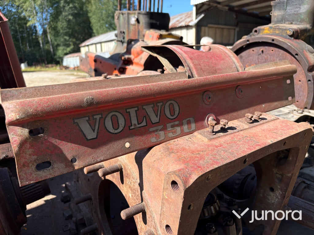 Parti med delar till Volvo BM Boxer