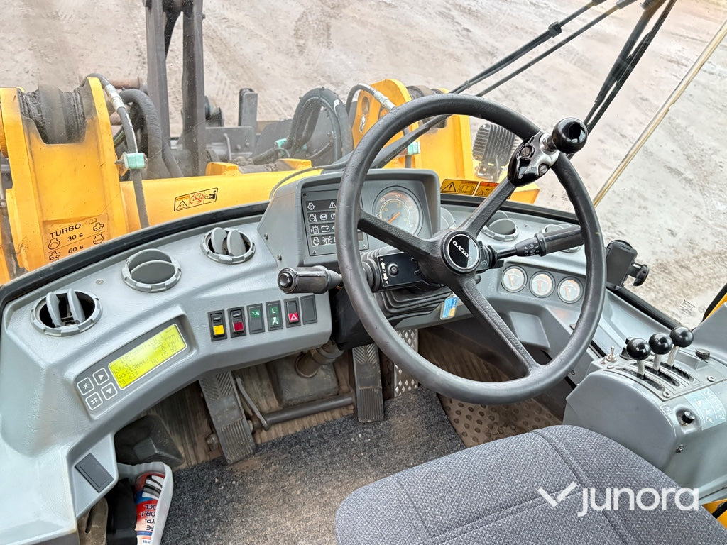Hjullastare - Volvo L70C med skevfäste