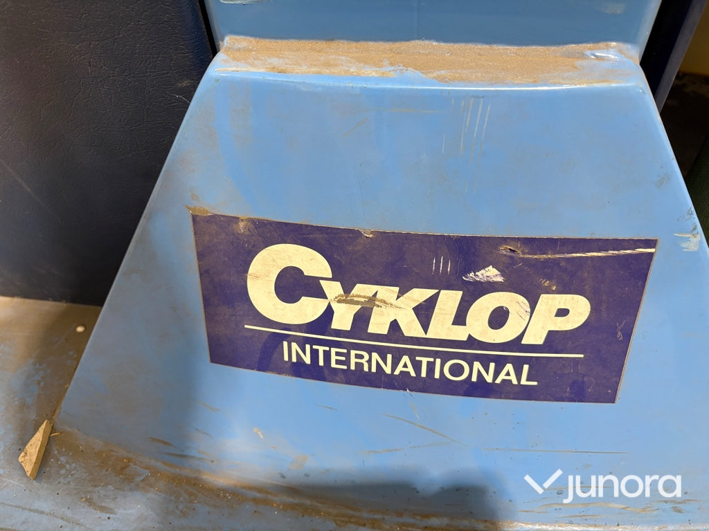 Pallinplastare / sträckfilmsmaskin – Cyklop Burtech