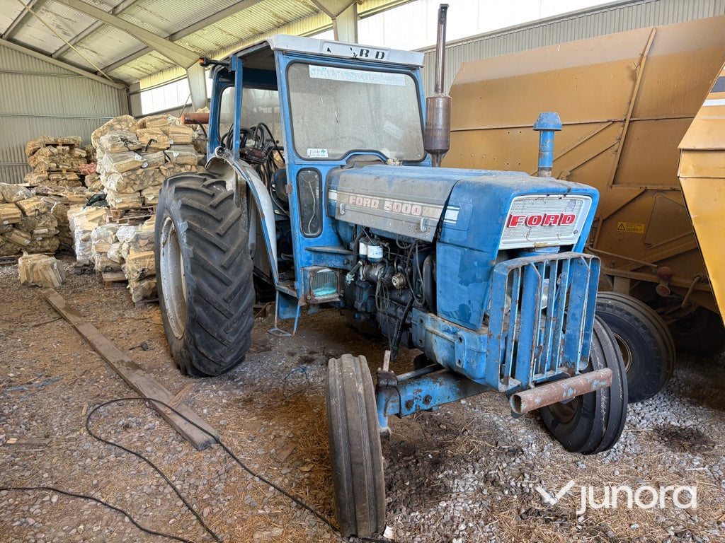 Traktor med skogskran - Ford, 5000