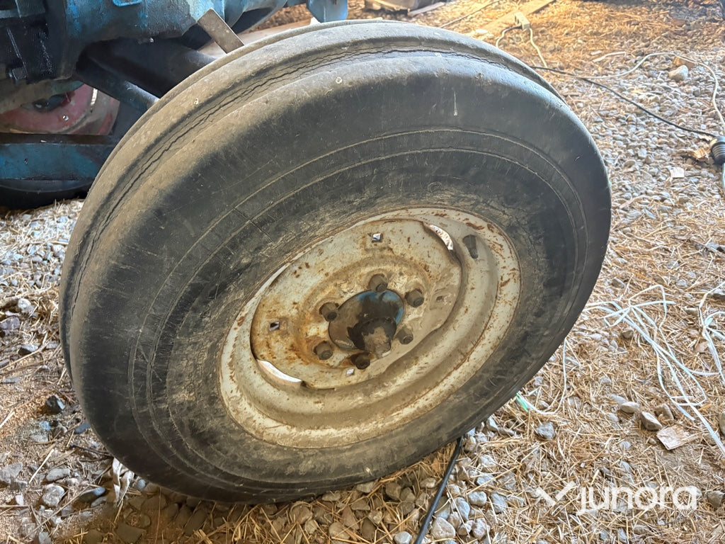 Traktor med skogskran - Ford, 5000