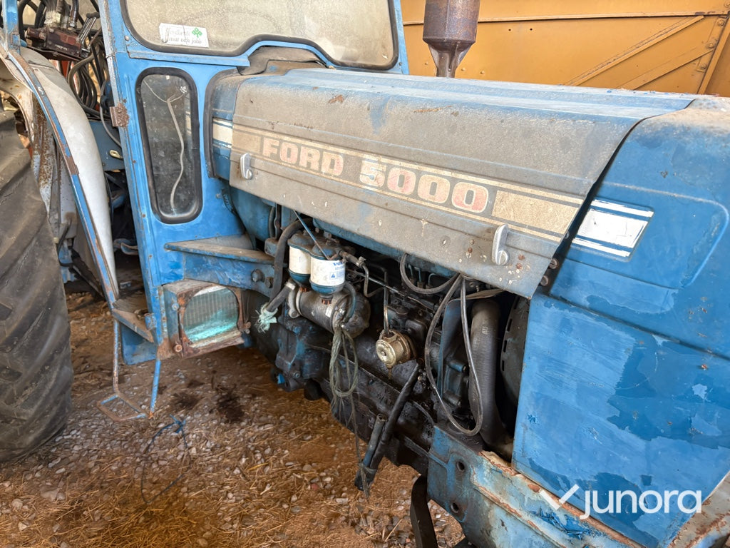 Traktor med skogskran - Ford, 5000