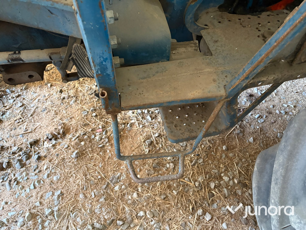 Traktor med skogskran - Ford, 5000