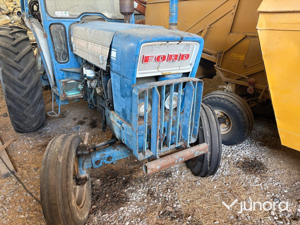 Traktor med skogskran - Ford, 5000