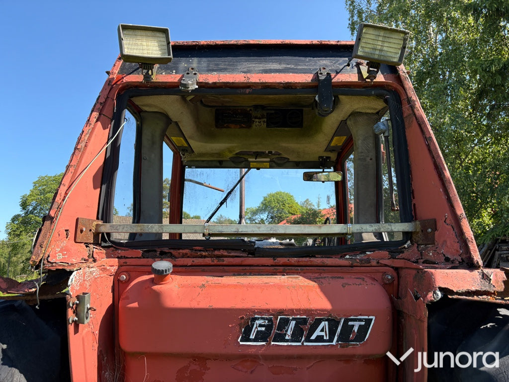 Traktor FIAT 680 DT
