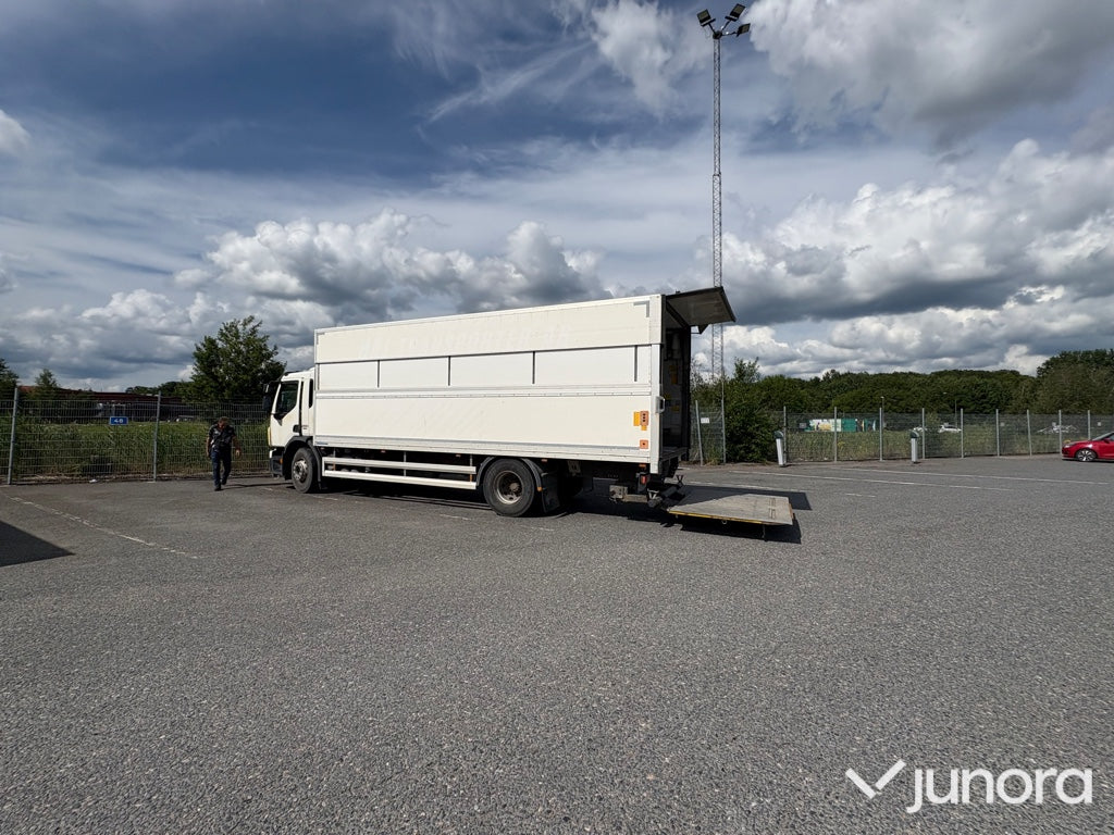 Lastbil - Volvo  Fe 280 med höj och sänkbart skåp