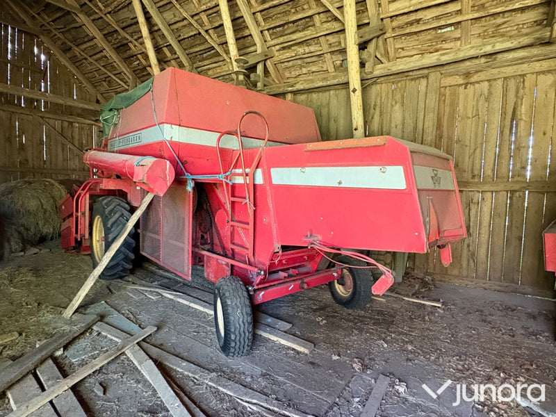 Tröska Massey Ferguson 186