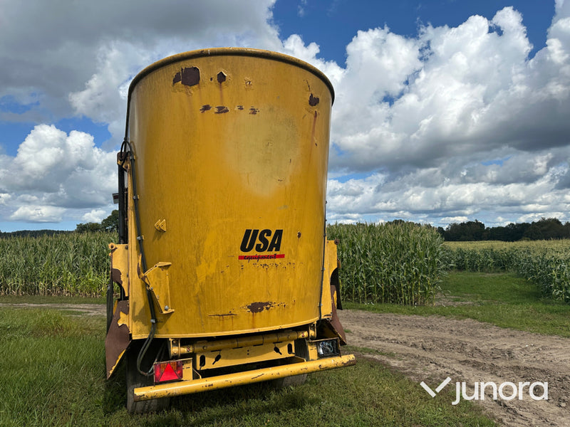 Mixervagn USA 700 CF