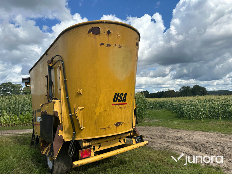 Mixervagn USA 700 CF