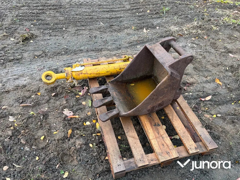 Skopa och hydraulkolv