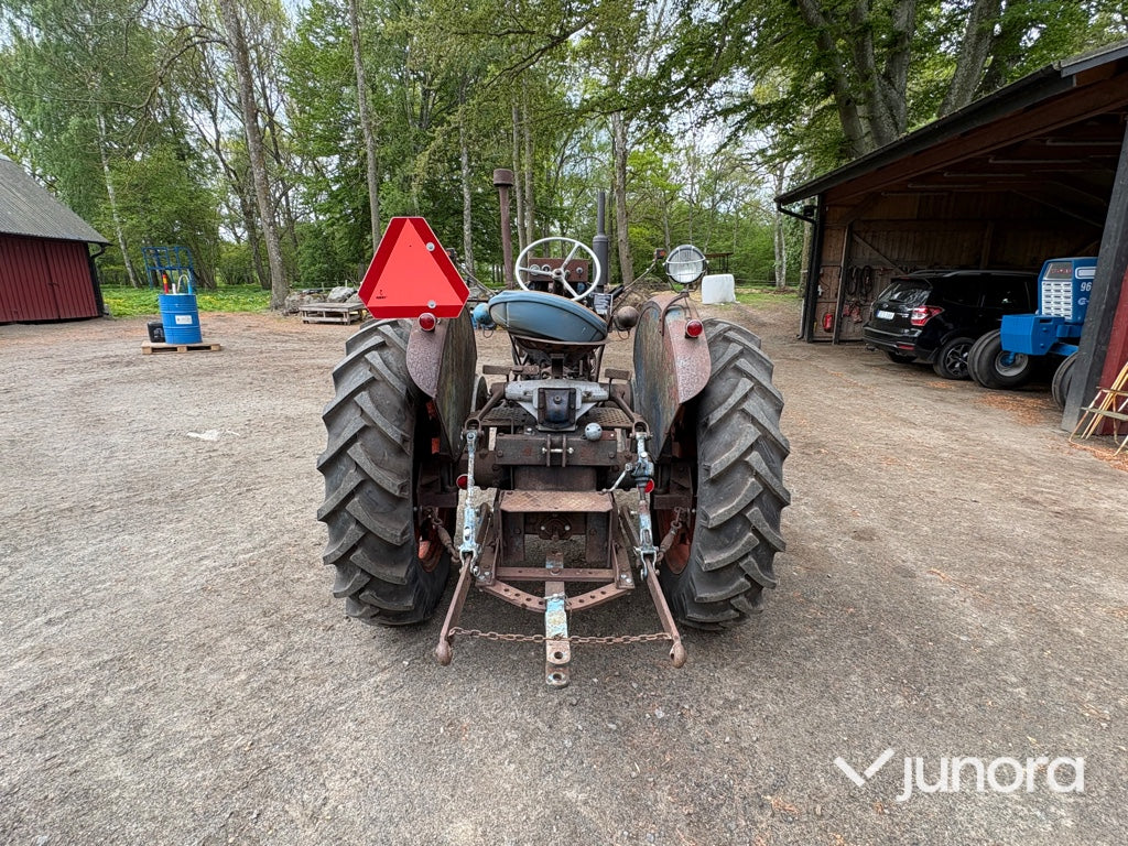 Traktor - Fordson Major, E27N