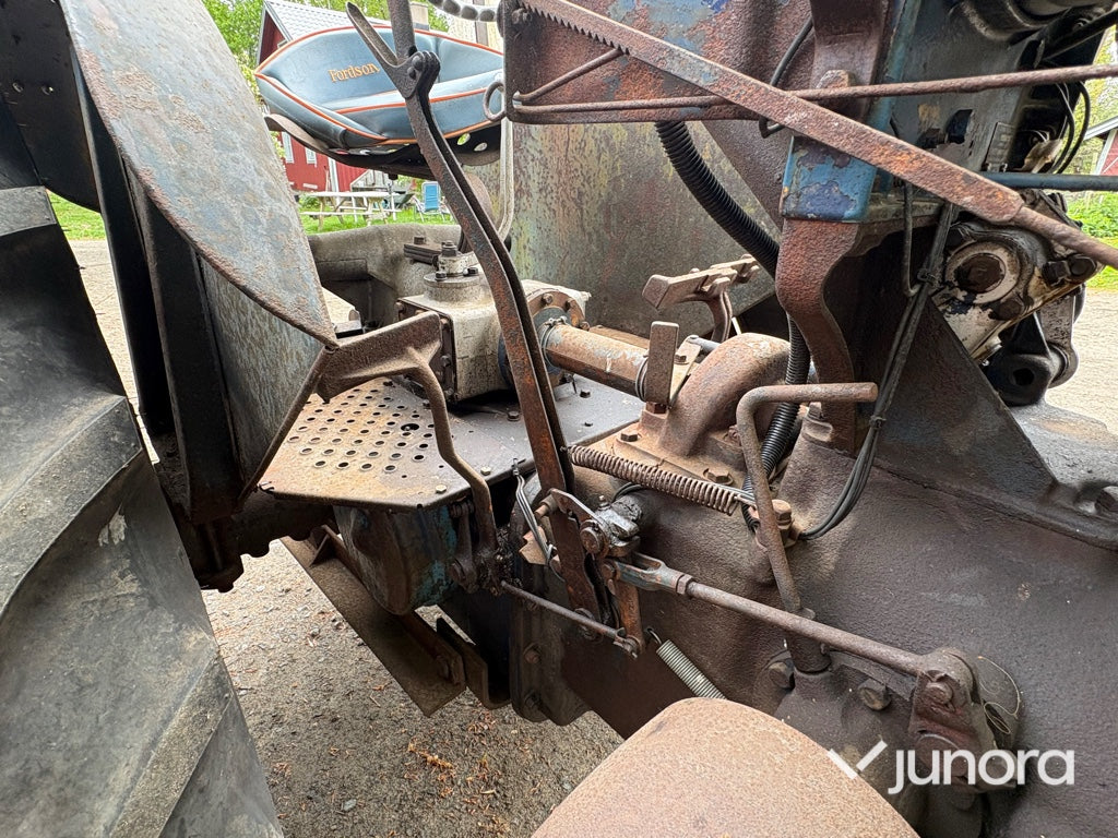 Traktor - Fordson Major, E27N