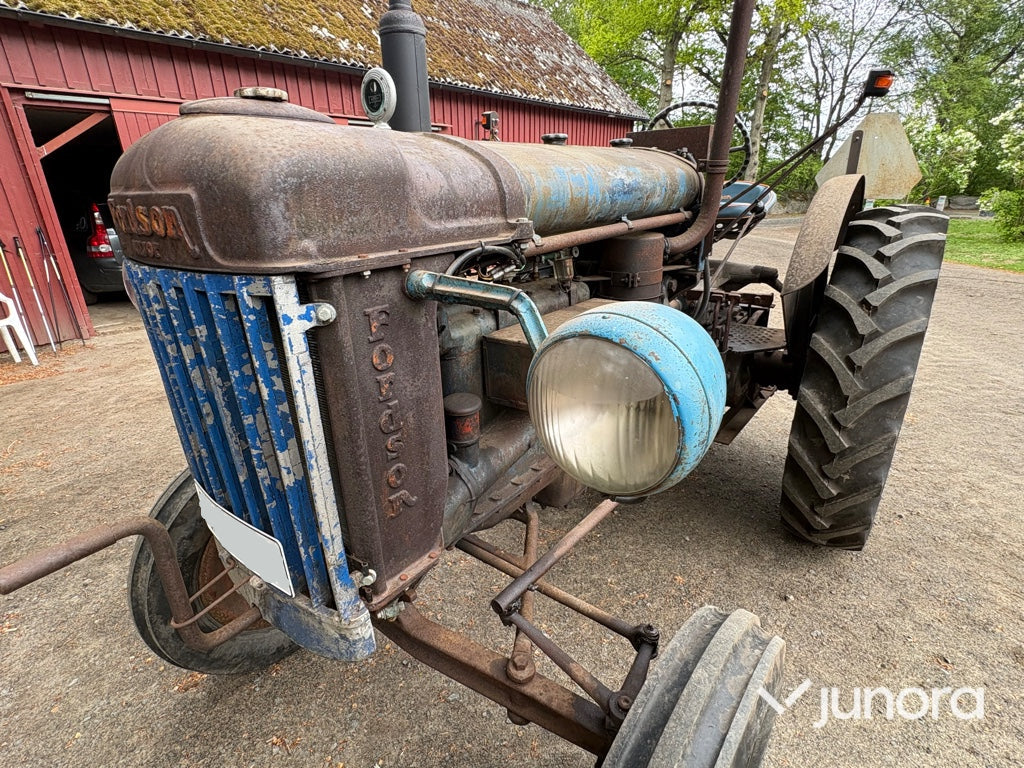 Traktor - Fordson Major, E27N