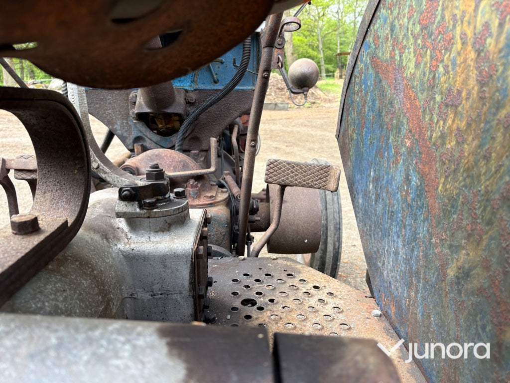 Traktor - Fordson Major, E27N