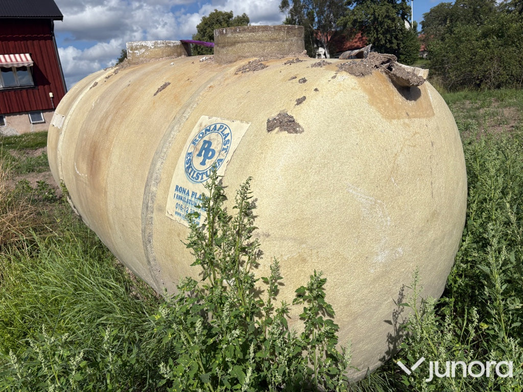 Trekammarbrunn / Cylindrisk tank 4 kubik