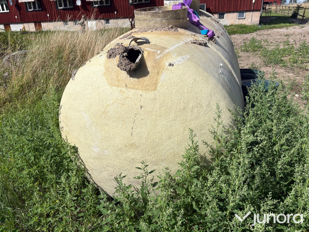 Trekammarbrunn / Cylindrisk tank 4 kubik