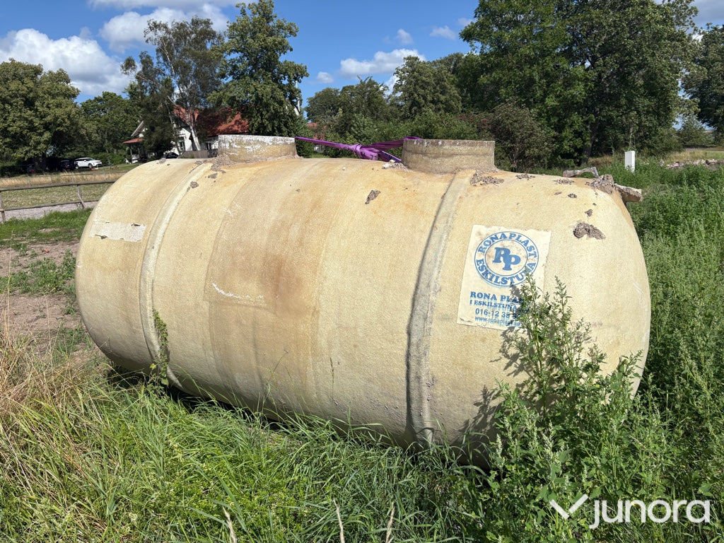Trekammarbrunn / Cylindrisk tank 4 kubik