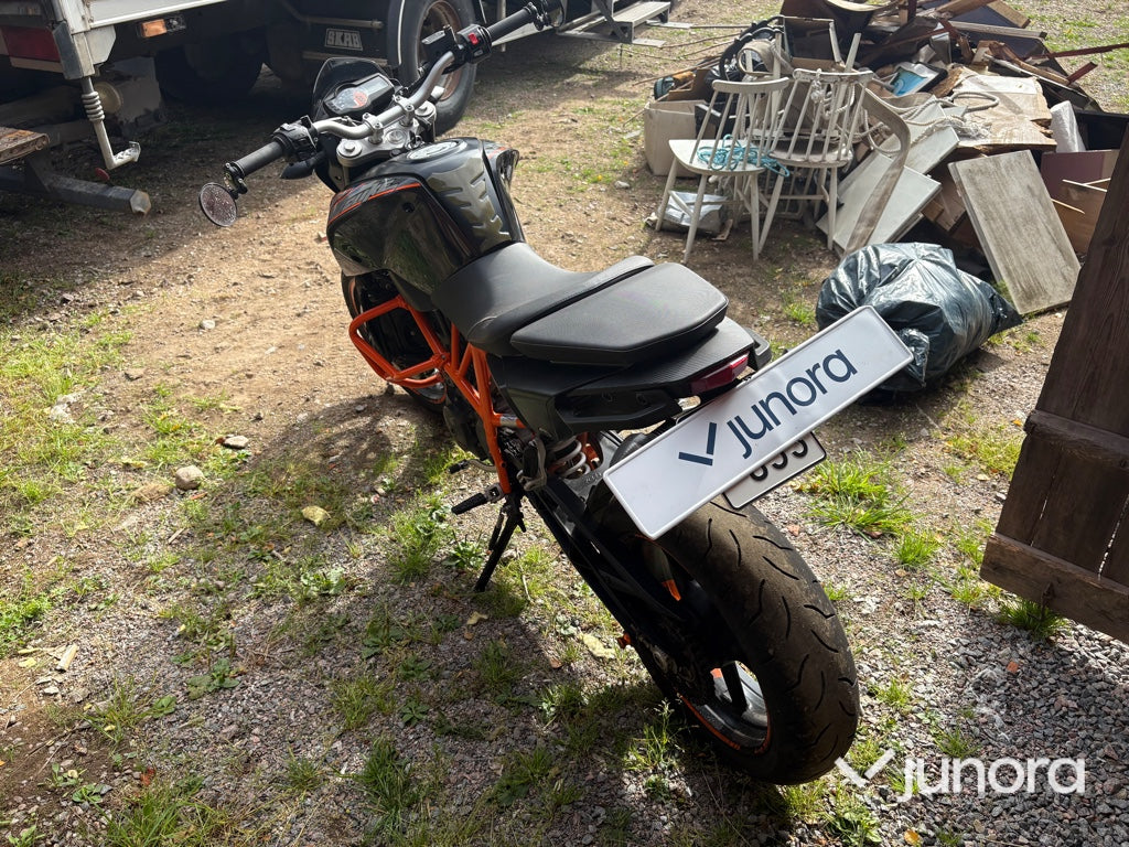 Motorcykel KTM 690 Duke