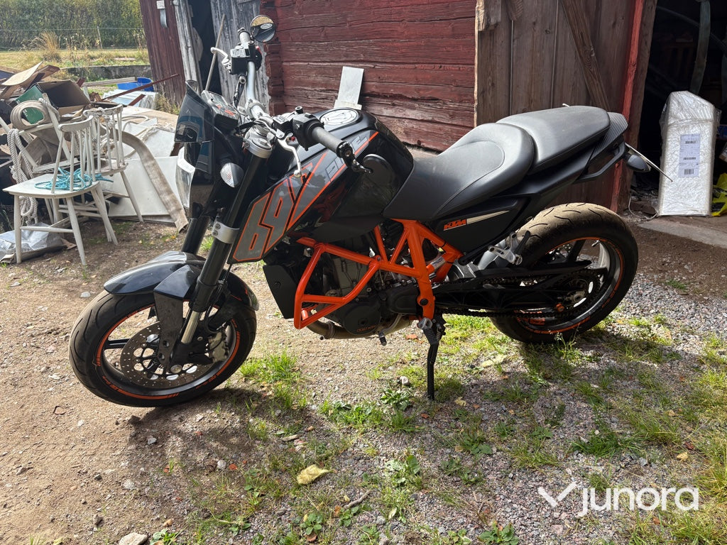 Motorcykel KTM 690 Duke
