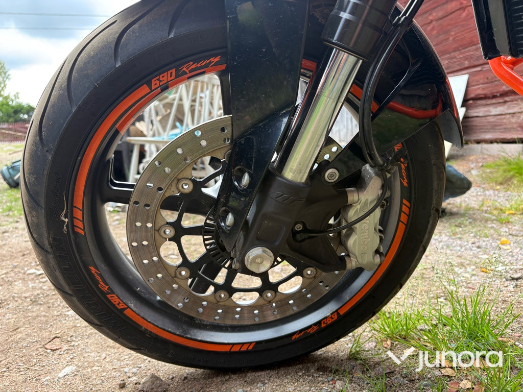 Motorcykel KTM 690 Duke