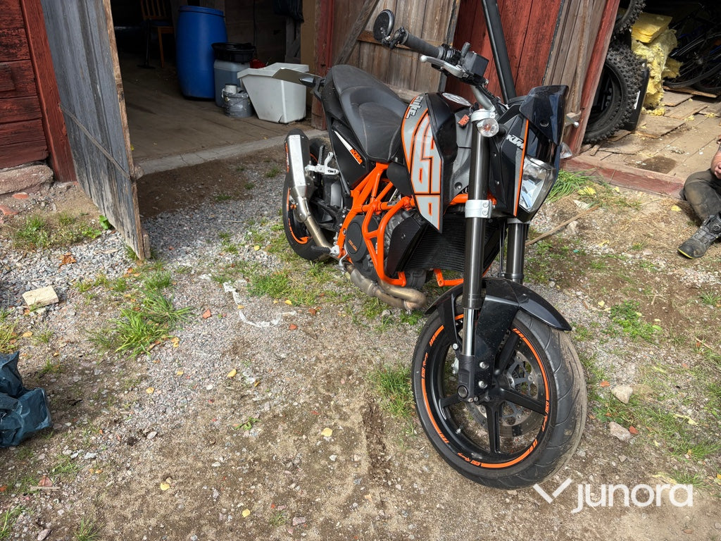 Motorcykel KTM 690 Duke