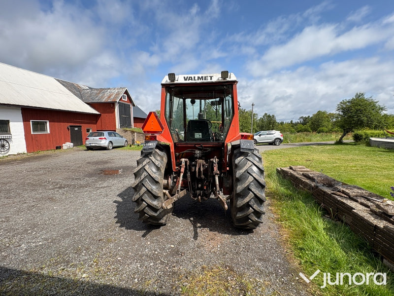 Valmet 604 med Trima lastare