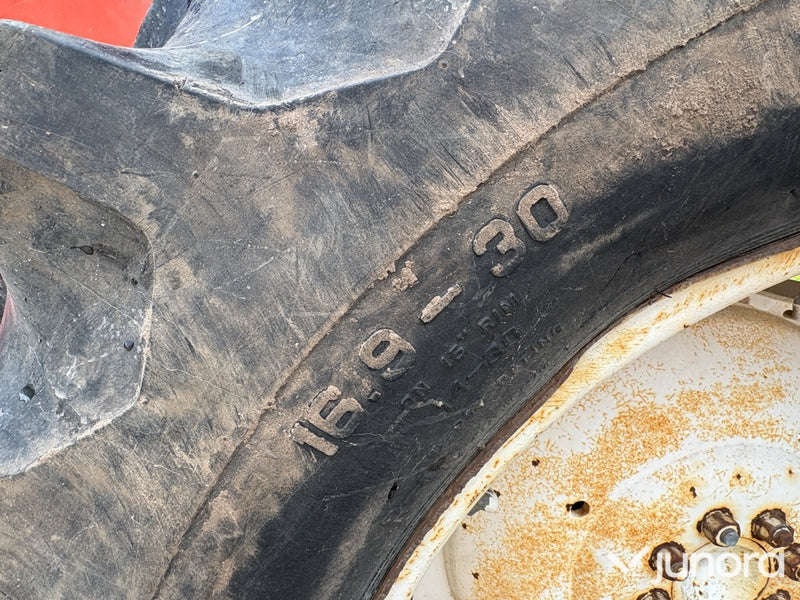 Valmet 604 med Trima lastare