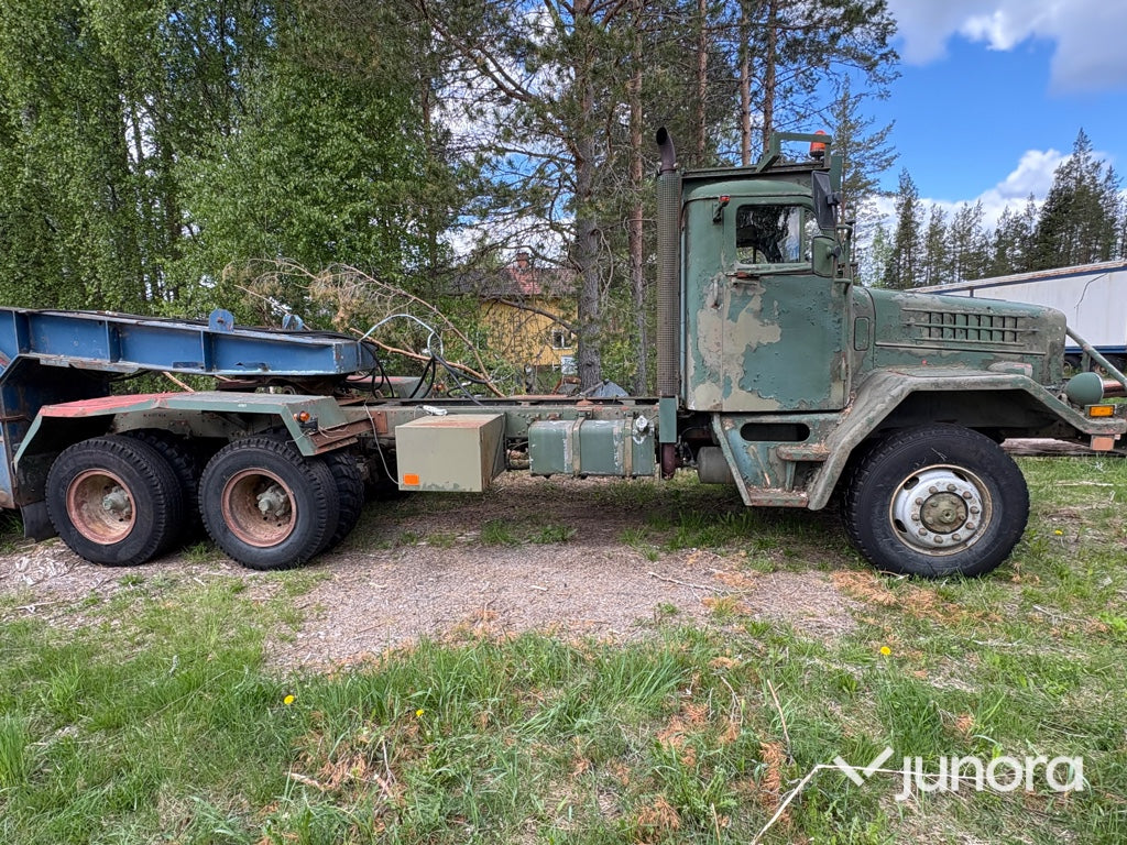 Lastbil med trailer - Scania, LA82B Förlängd