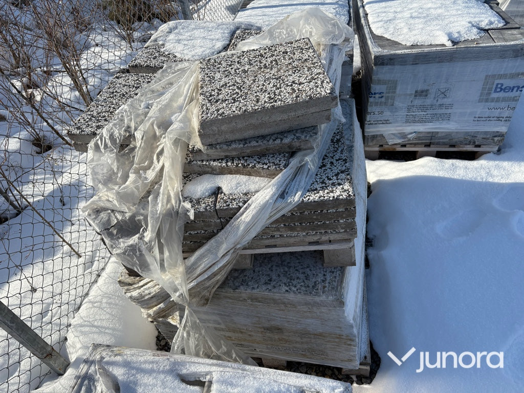 Frilagda plattor - svartvit Marmor cirka 15kvm
