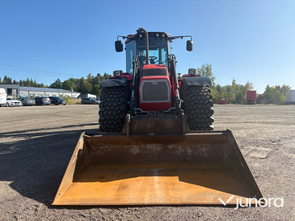 Traktorgrävare Huddig 1260C med redskap