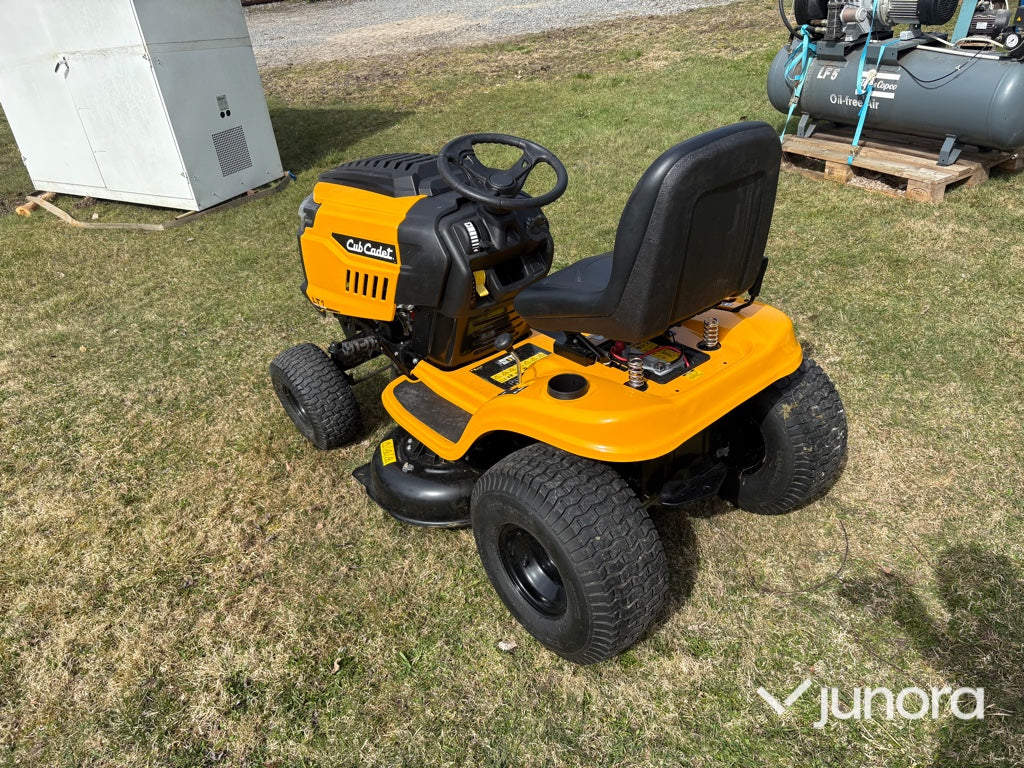 Åkgräsklippare - Cub Cadet, LT1 NS92