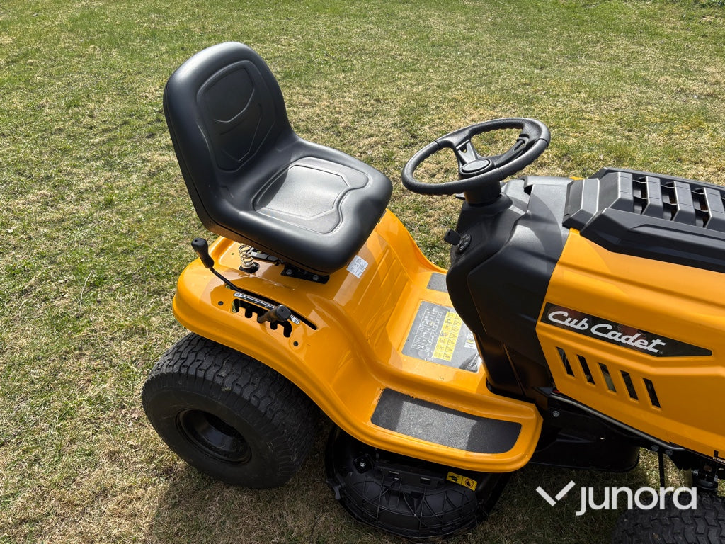Åkgräsklippare - Cub Cadet, LT1 NS92