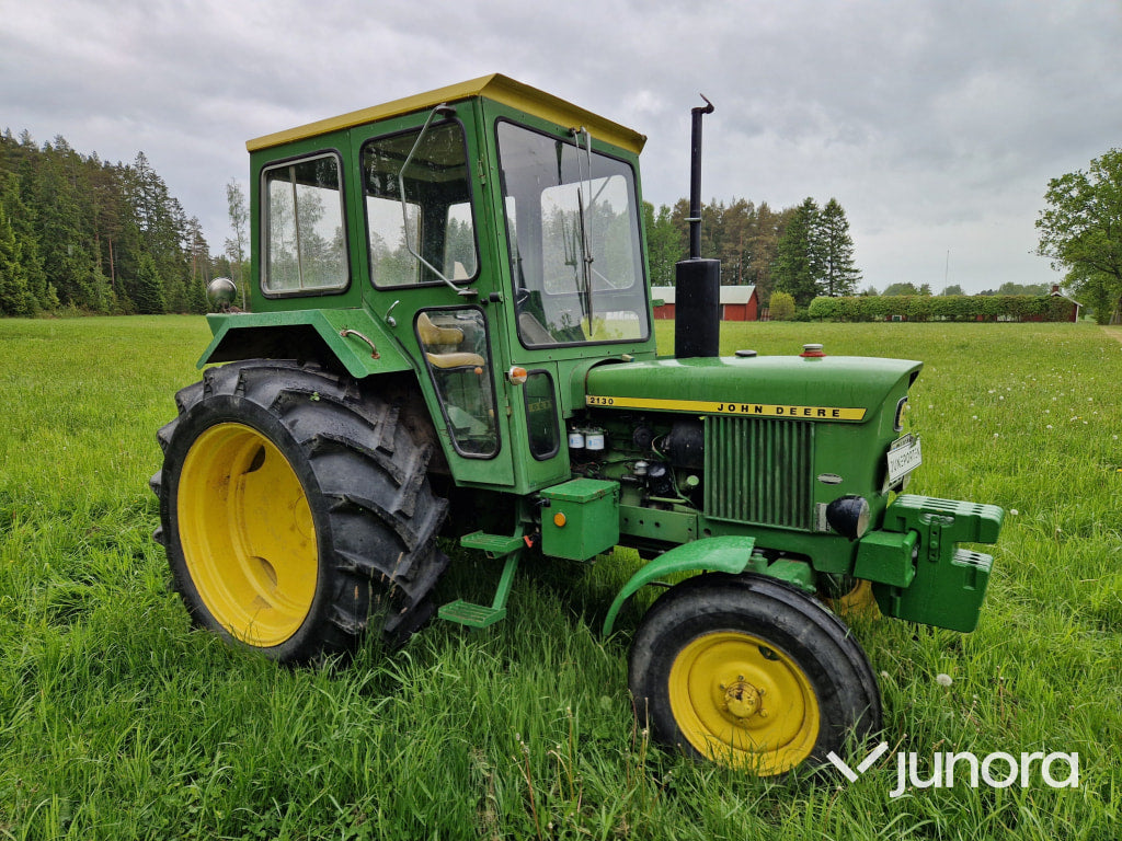 Veterantraktor John Deere 2130