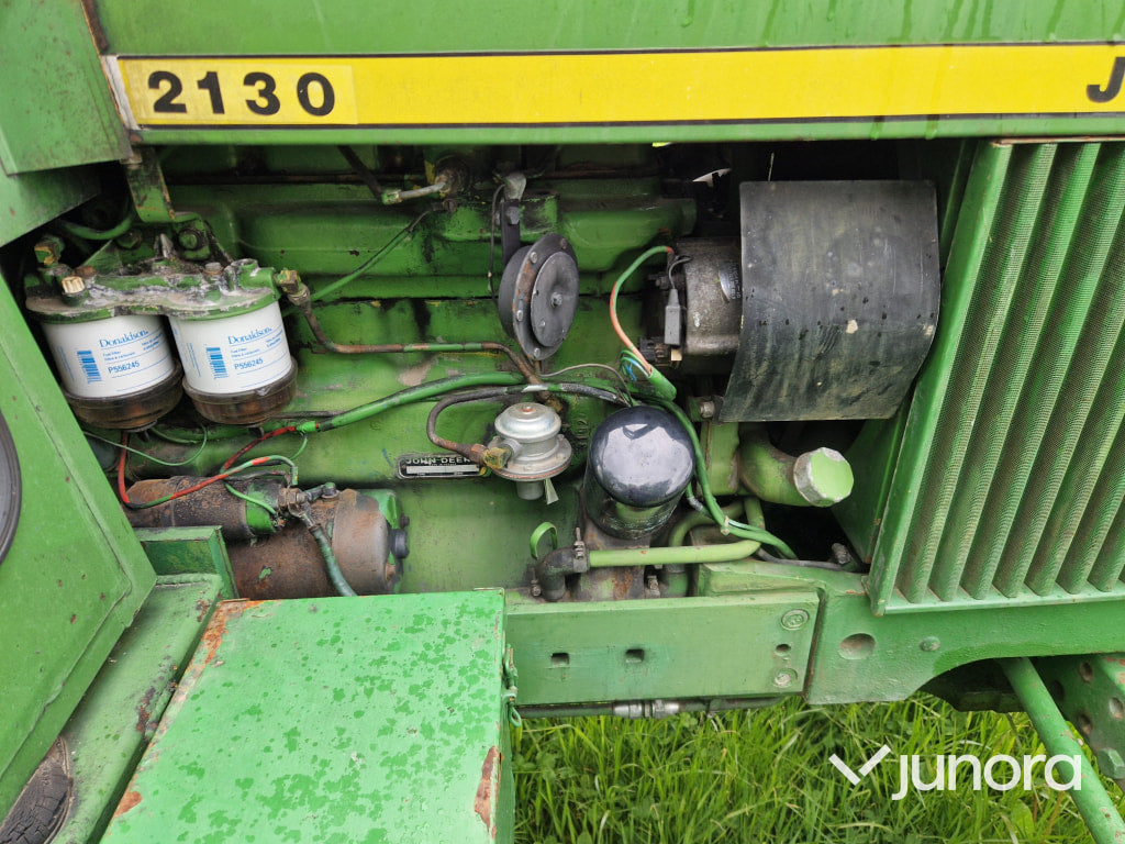 Veterantraktor John Deere 2130