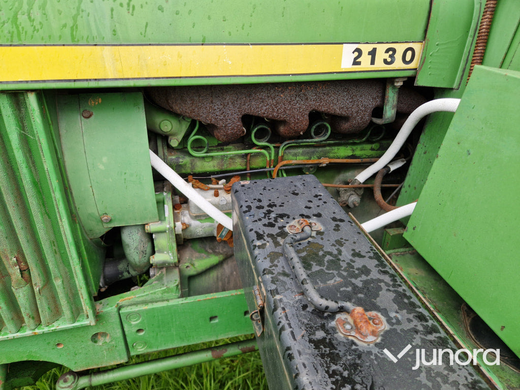 Veterantraktor John Deere 2130