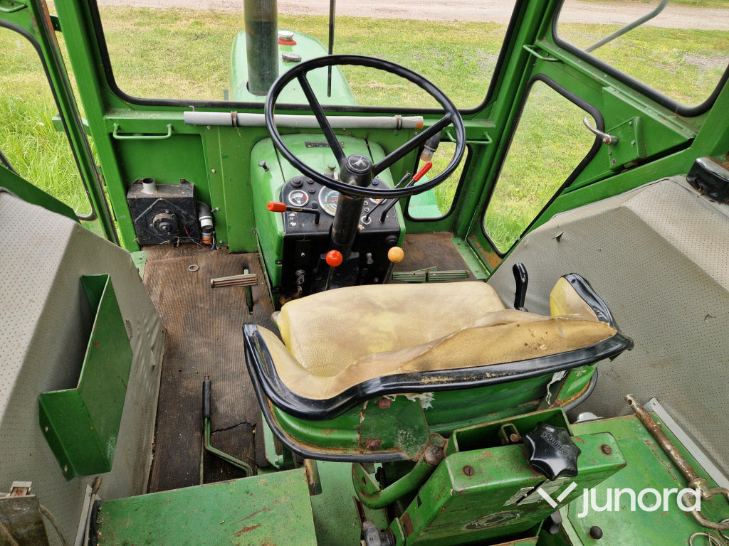 Veterantraktor John Deere 2130
