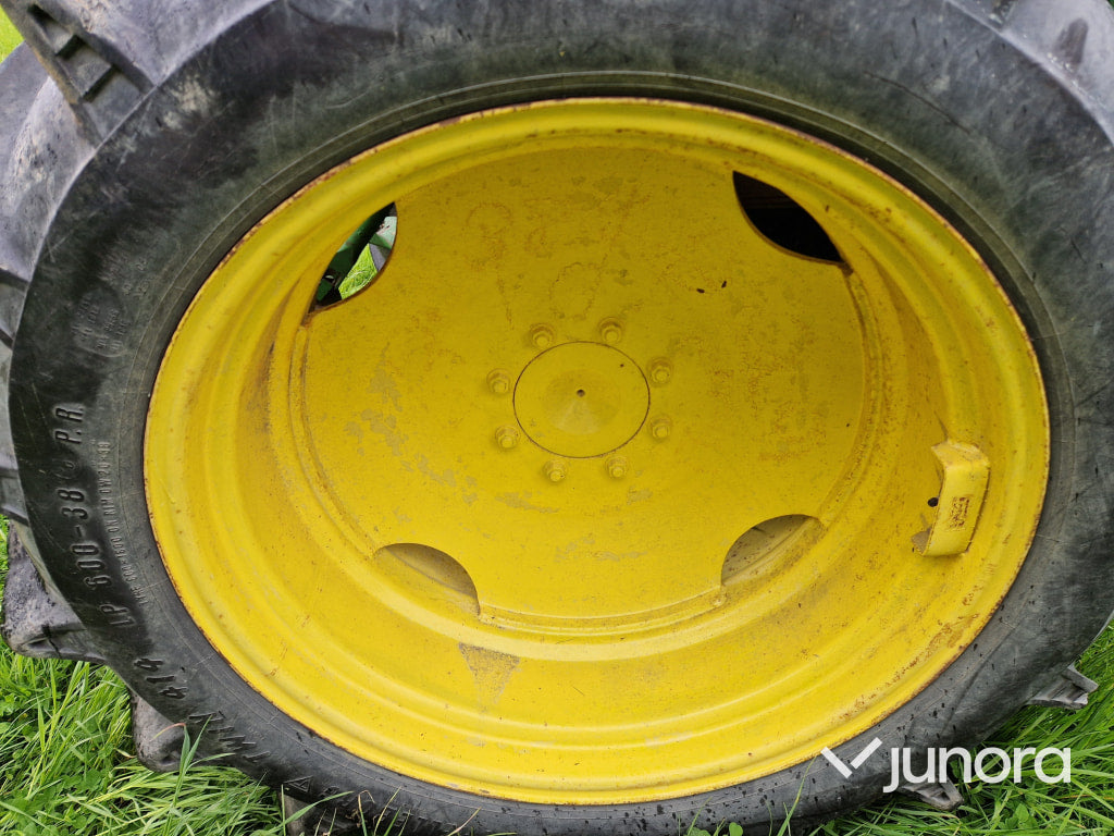 Veterantraktor John Deere 2130